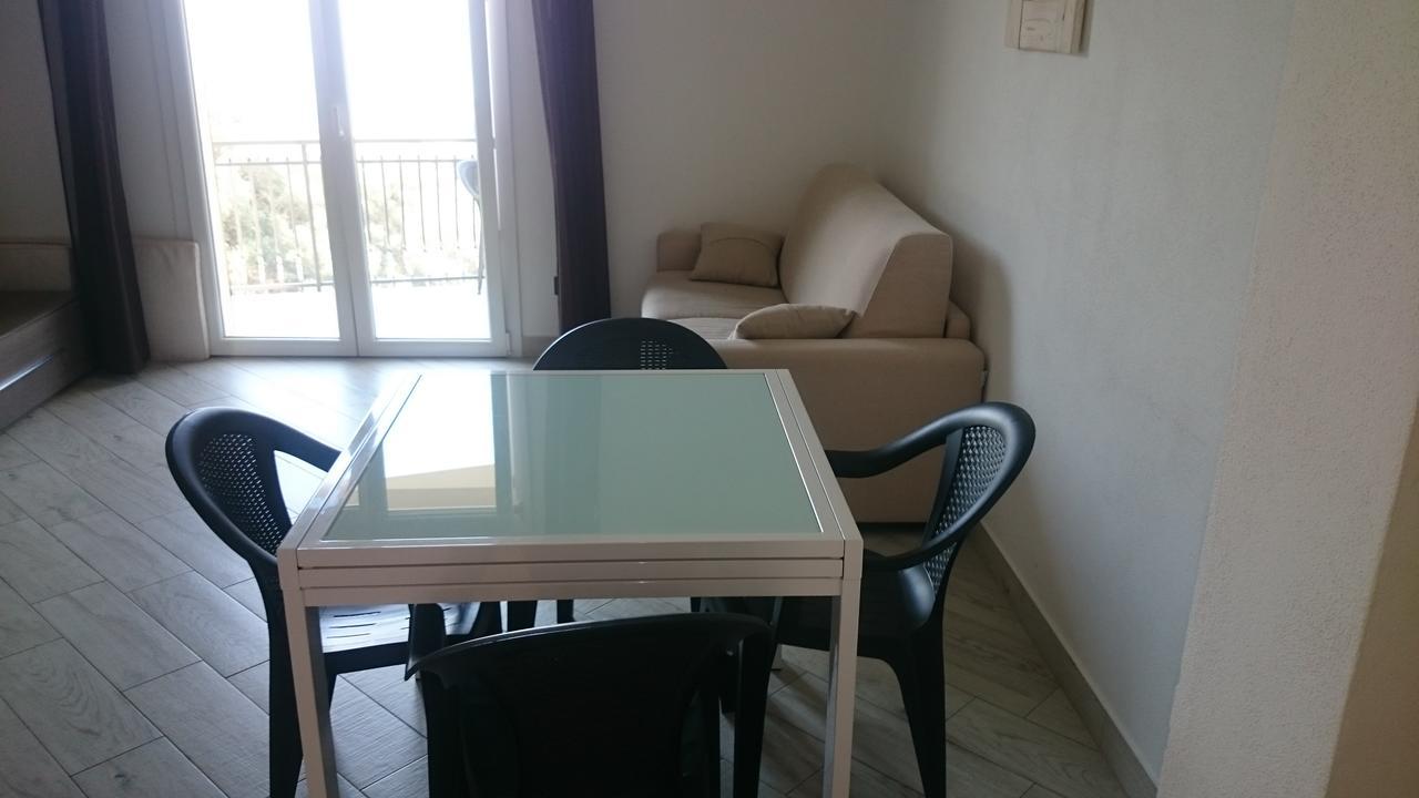 I Monili Apartment Moneglia Bagian luar foto